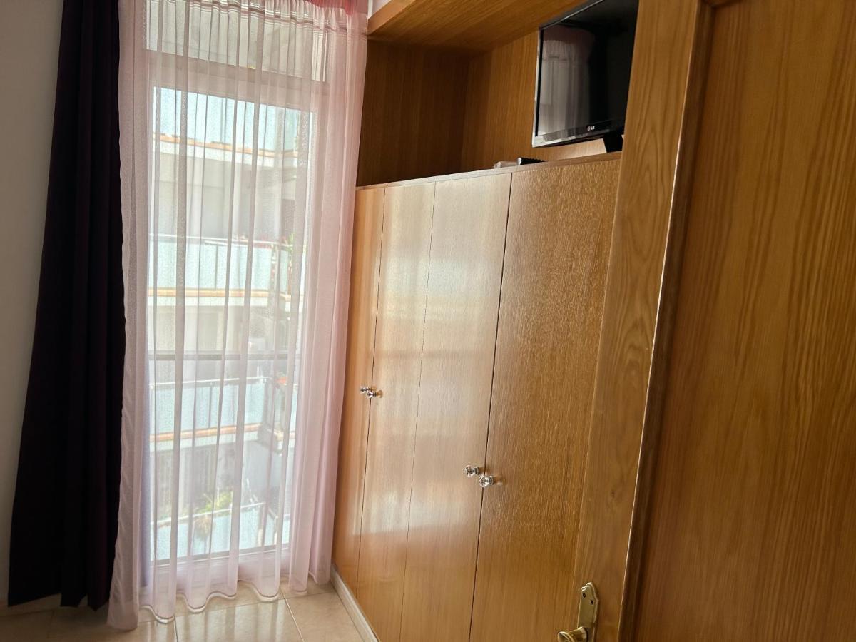 Apartaments Superiors Mtb Only Couples Lloret de Mar Exterior foto